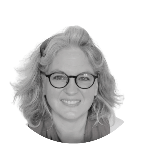 Portrait de Karine Badie, consultante en organisation du travail et QVCT pour les TPE et PME industrielles, fondatrice de HumAxions